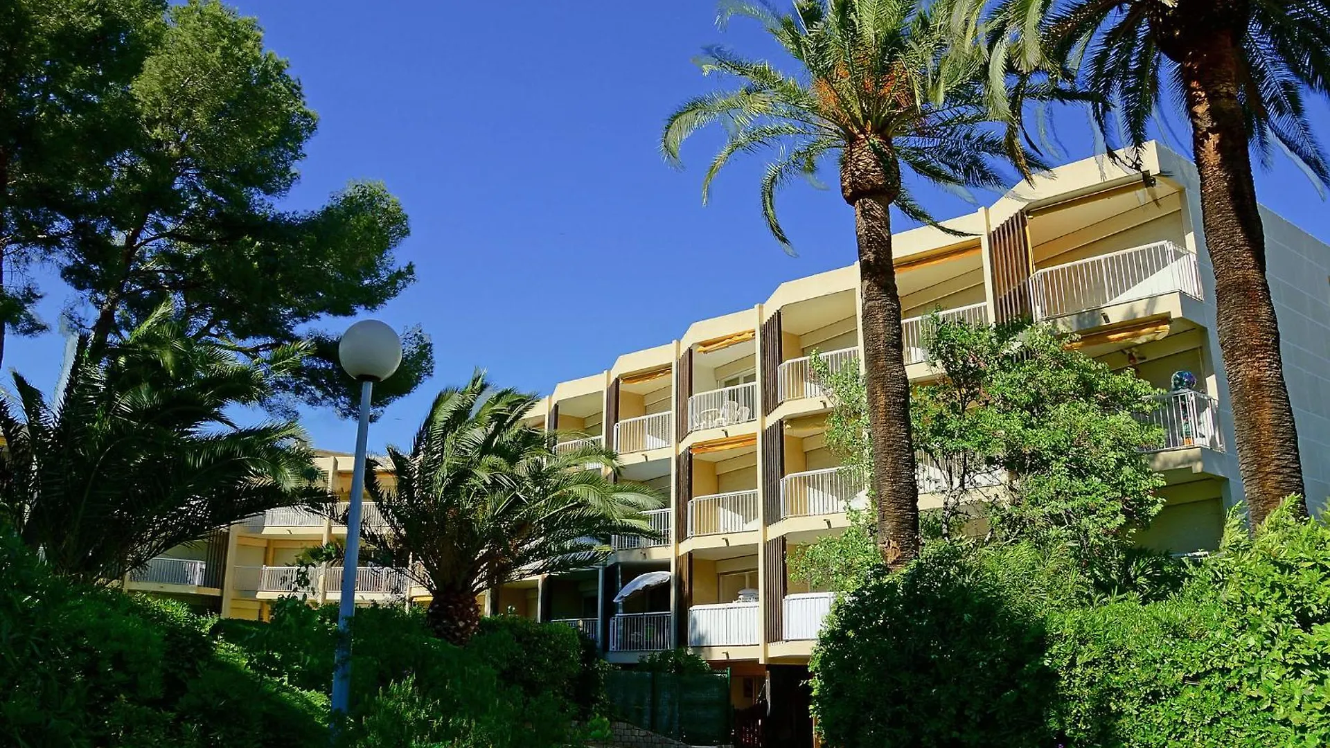Apartment Residence Le Boreal-3 By Interhome Saint-Raphael   Saint-Raphael (Var)