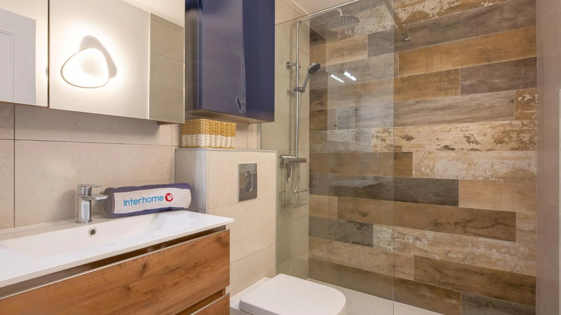 Apartment Residence Le Boreal-3 By Interhome Saint-Raphael  Saint-Raphael (Var)